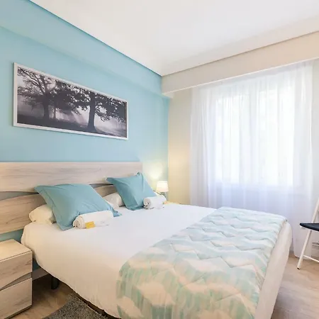 Zurriola - Beachside Comfort *