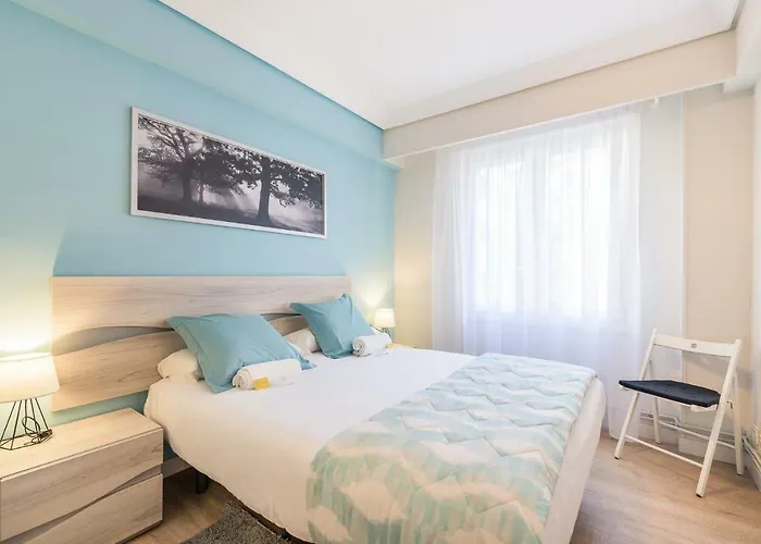 Zurriola - Beachside Comfort *